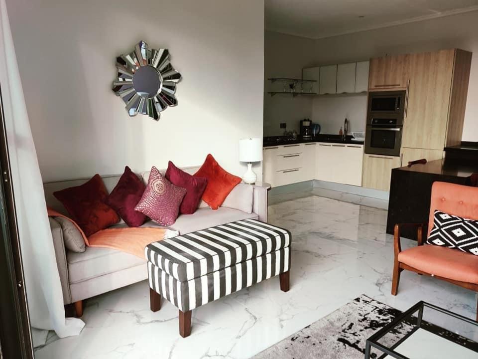 One Rodney Heights Condominiums جزيرة جورس المظهر الخارجي الصورة